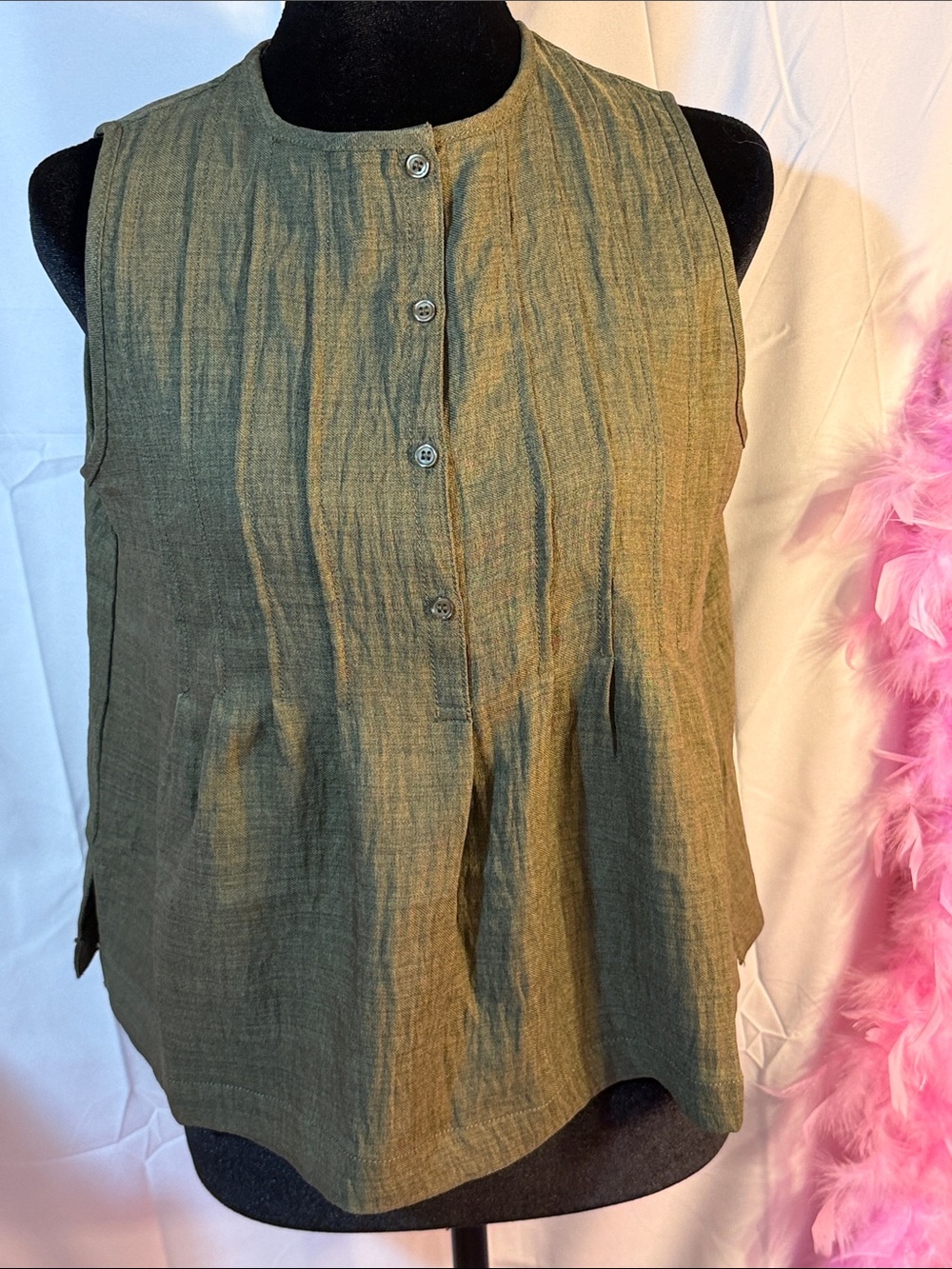 Max Studio Olive Green Sleeveless Button Front Blouse